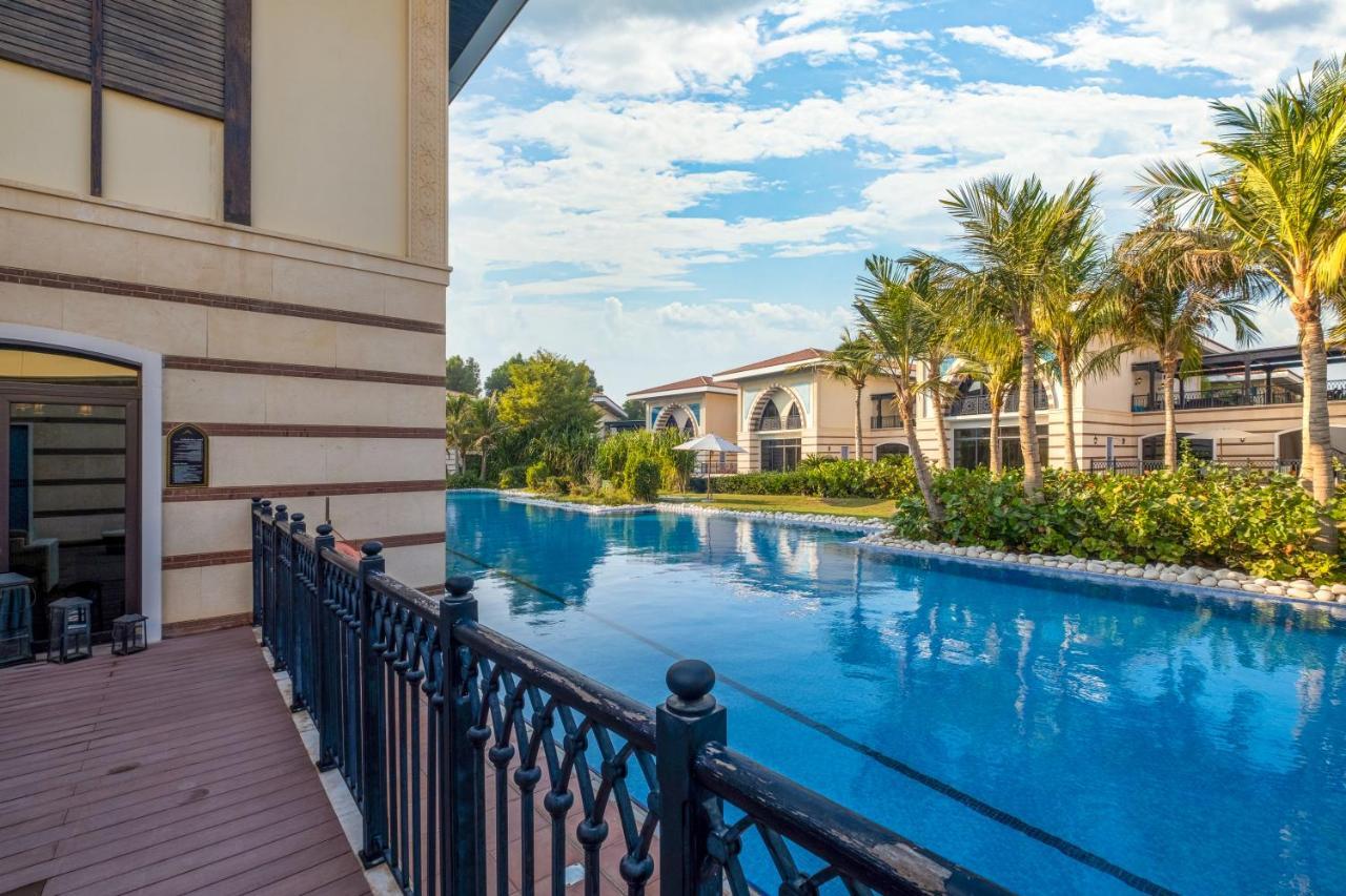 Zabeel Saray Royal Residences Lagoon Villa Дубай Екстериор снимка