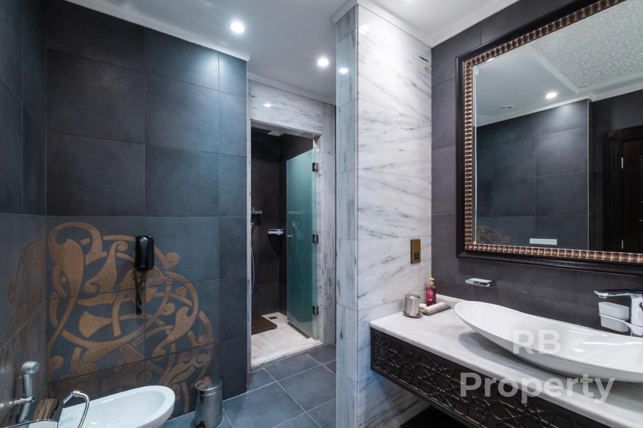 Zabeel Saray Royal Residences Lagoon Villa Дубай Екстериор снимка
